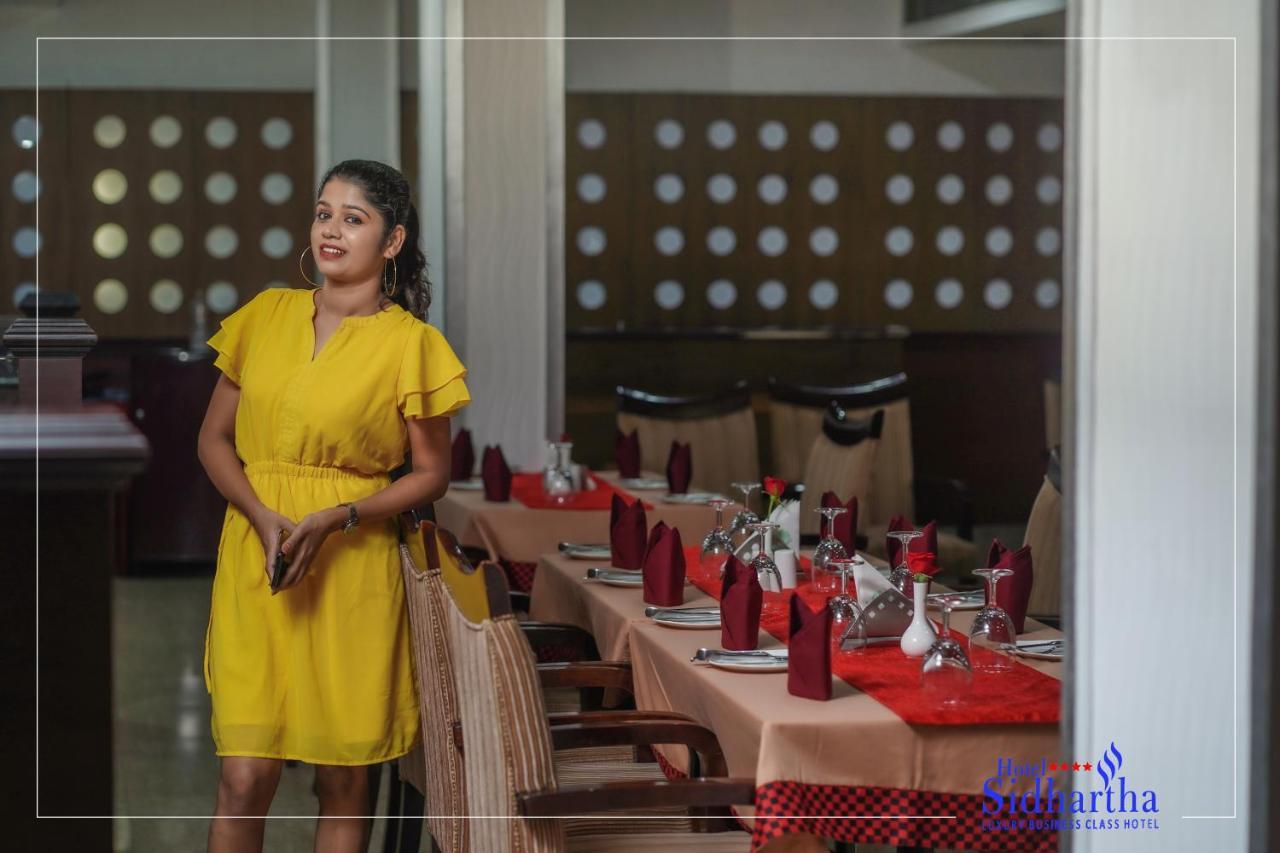 Hotel Sidhartha Chalakudy Kizhake Chālakudi Екстериор снимка