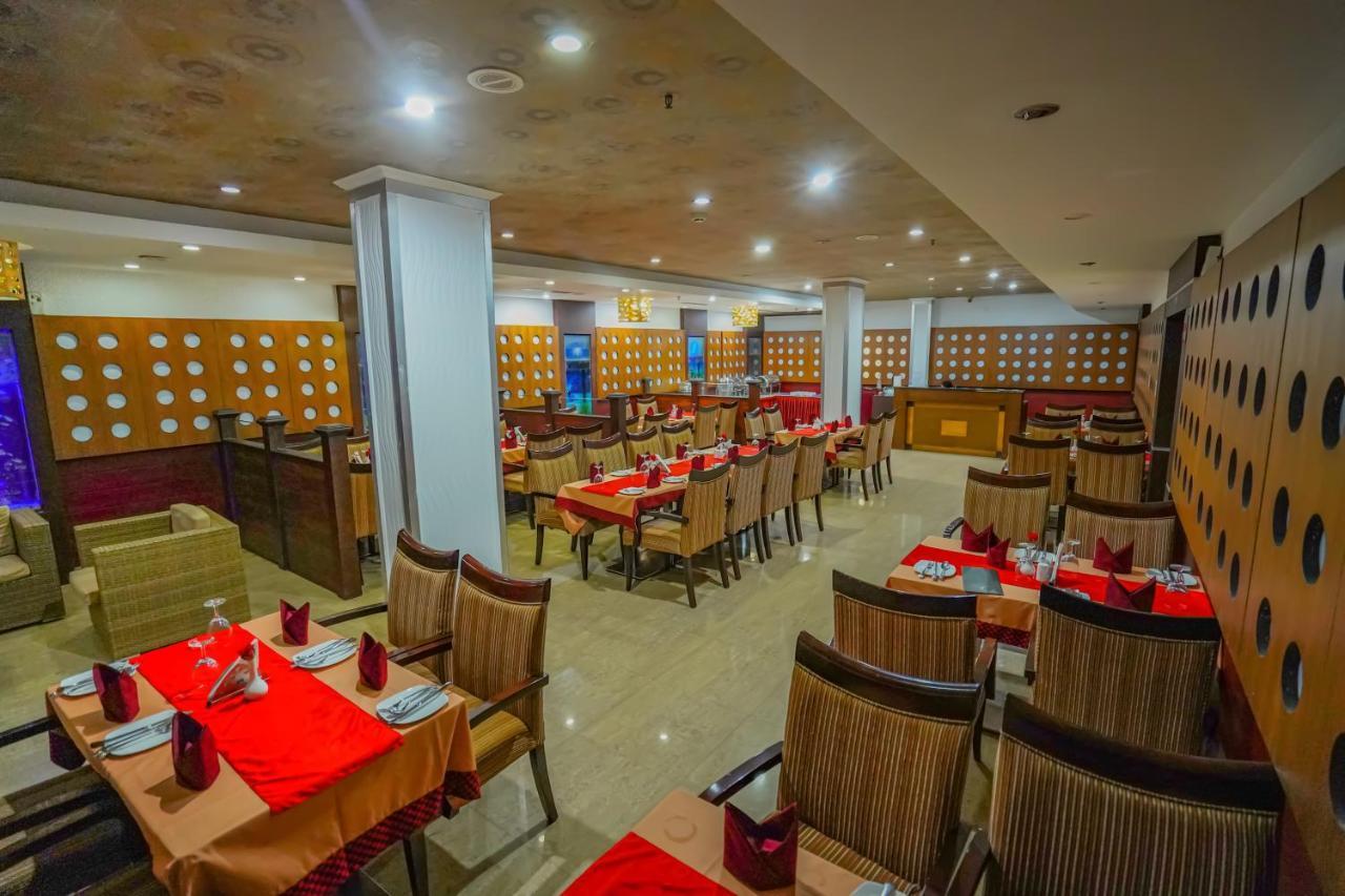 Hotel Sidhartha Chalakudy Kizhake Chālakudi Екстериор снимка