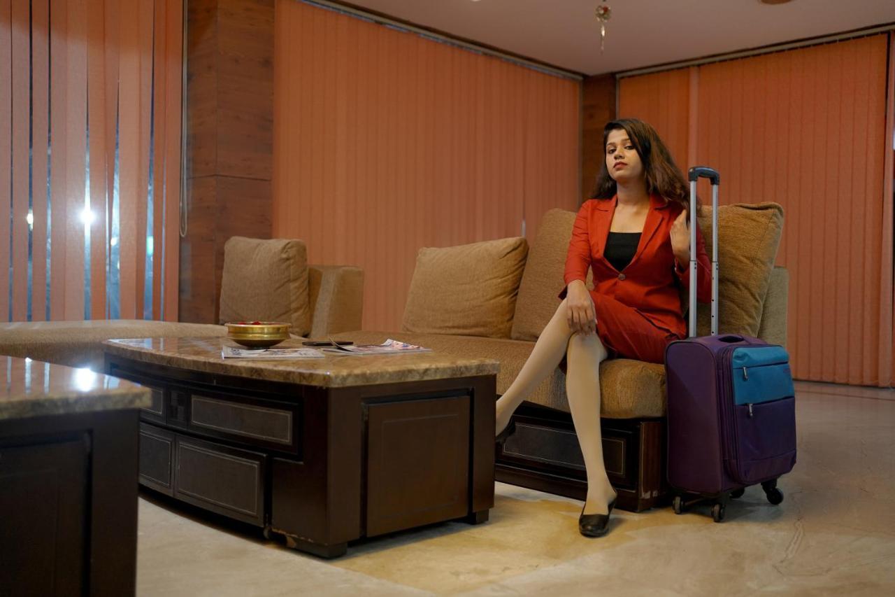Hotel Sidhartha Chalakudy Kizhake Chālakudi Екстериор снимка