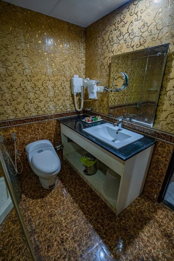 Hotel Sidhartha Chalakudy Kizhake Chālakudi Екстериор снимка